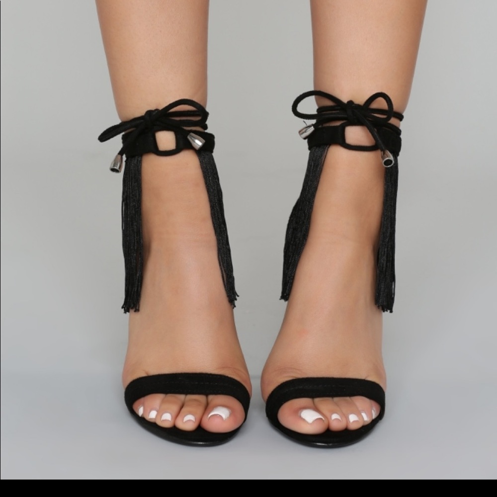 Spicy Black Fringe Heels!!!